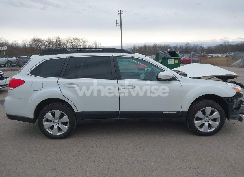 Photo 13 of 2012 Subaru Outback 2.5I LIMITED (VIN 4S4BRBKC4C3256075)