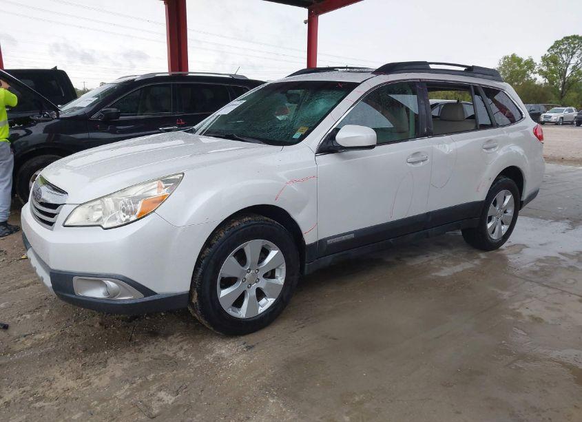 Photo 2 of 2011 Subaru Outback 2.5I LIMITED (VIN 4S4BRBKC5B3342347)