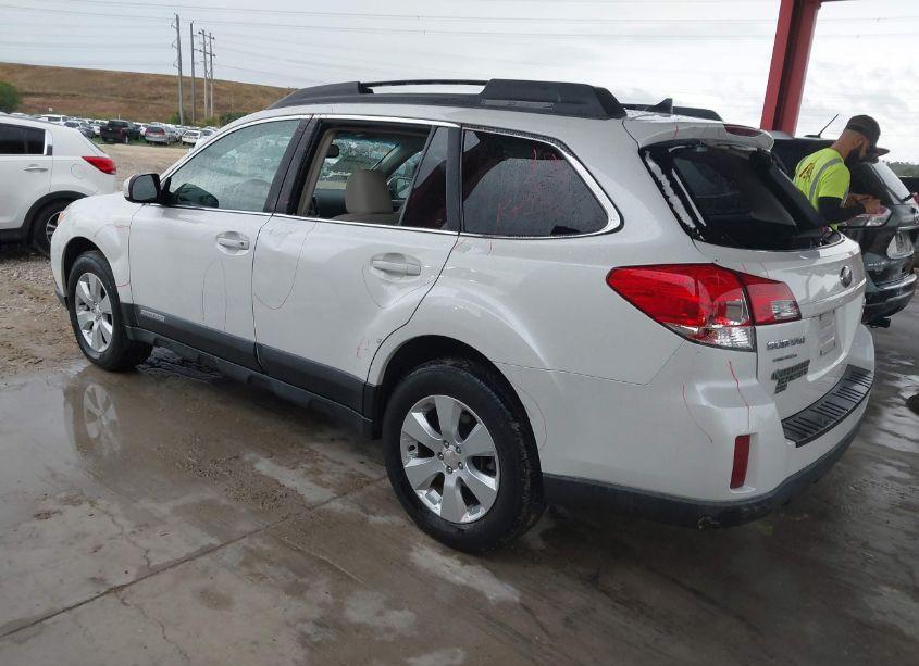 Photo 3 of 2011 Subaru Outback 2.5I LIMITED (VIN 4S4BRBKC5B3342347)