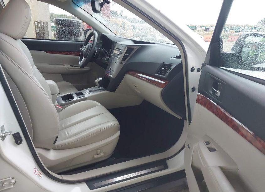 Photo 5 of 2011 Subaru Outback 2.5I LIMITED (VIN 4S4BRBKC5B3342347)