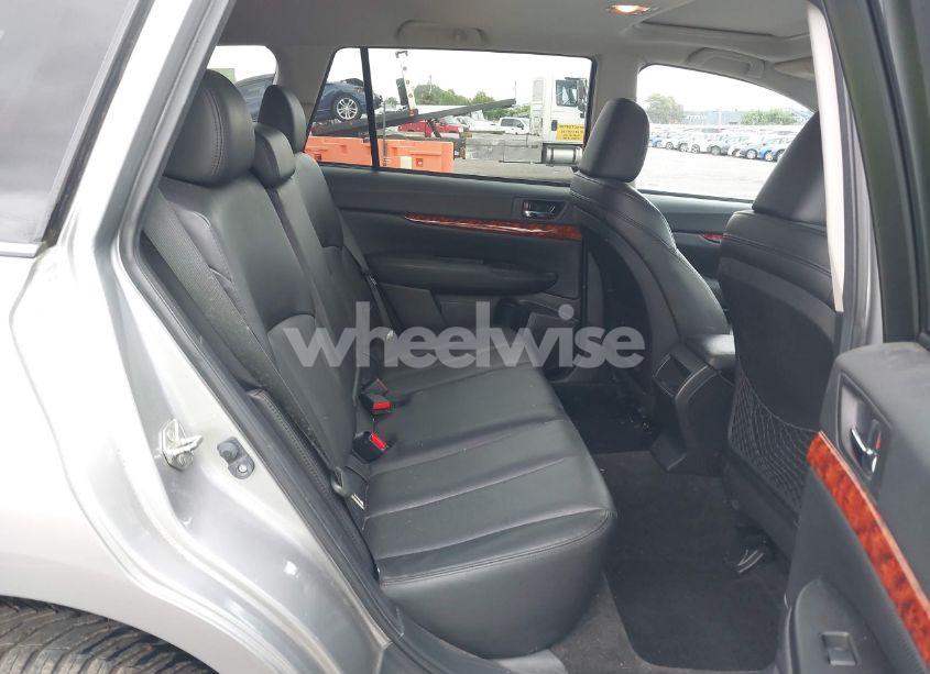 Photo 8 of 2011 Subaru Outback 2.5I LIMITED (VIN 4S4BRBKC5B3440486)