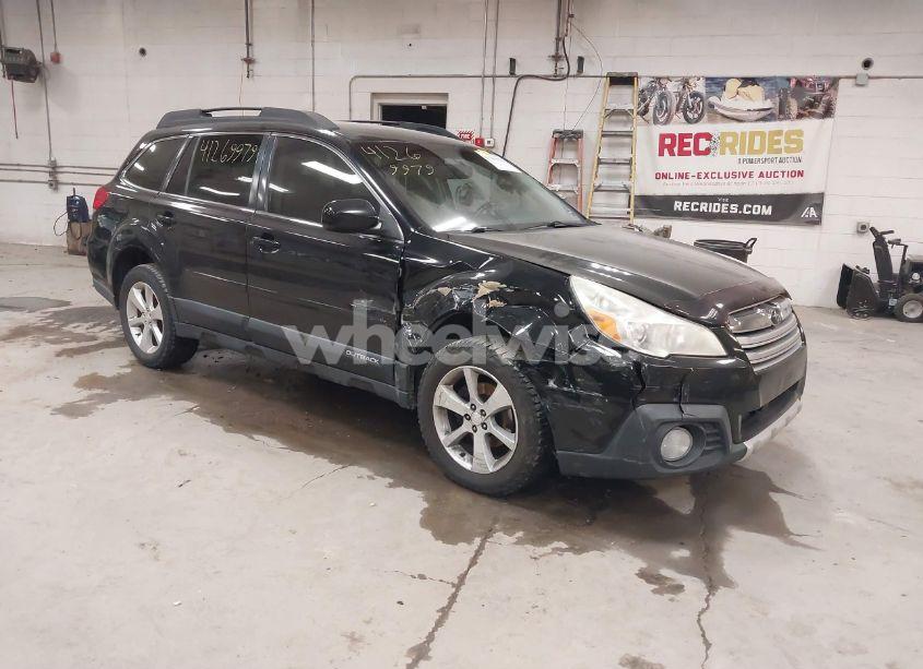 2013 Subaru Outback 2.5I LIMITED (VIN 4S4BRBKC5D3216637) main photo