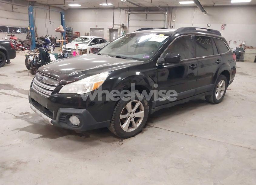 Photo 2 of 2013 Subaru Outback 2.5I LIMITED (VIN 4S4BRBKC5D3216637)