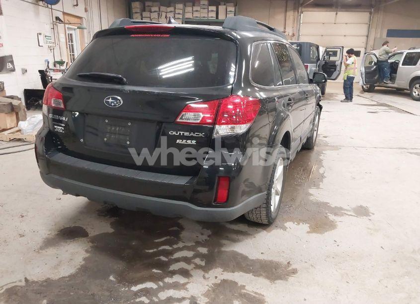 Photo 4 of 2013 Subaru Outback 2.5I LIMITED (VIN 4S4BRBKC5D3216637)