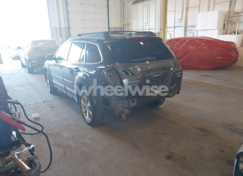 Photo 3 of 2013 Subaru Outback 2.5I LIMITED (VIN 4S4BRBKC5D3270083)