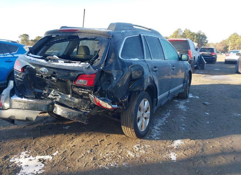 Photo 4 of 2010 Subaru Outback 2.5I LIMITED (VIN 4S4BRBKC6A3358863)