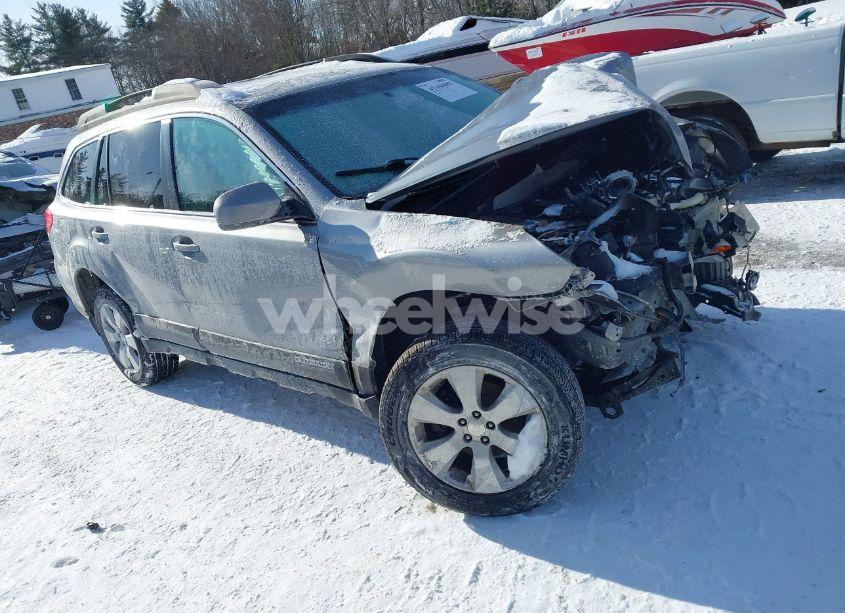 2010 Subaru Outback 2.5I LIMITED (VIN 4S4BRBKC6A3364713) main photo