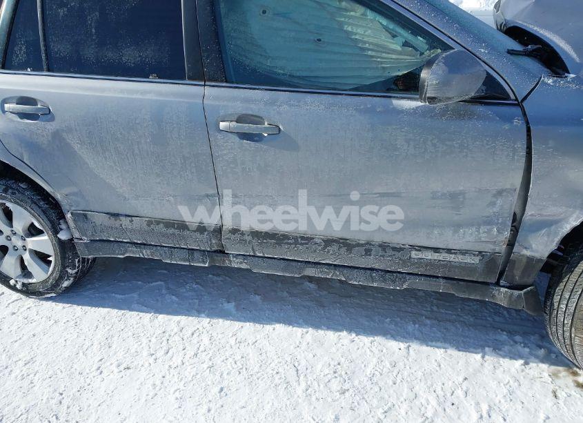 Photo 15 of 2010 Subaru Outback 2.5I LIMITED (VIN 4S4BRBKC6A3364713)