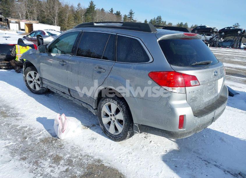 Photo 3 of 2010 Subaru Outback 2.5I LIMITED (VIN 4S4BRBKC6A3364713)