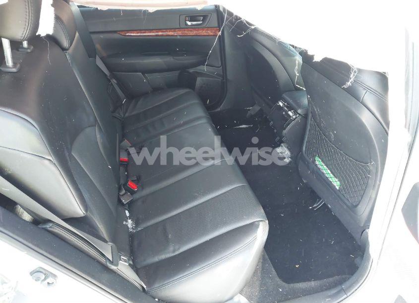 Photo 8 of 2010 Subaru Outback 2.5I LIMITED (VIN 4S4BRBKC6A3364713)