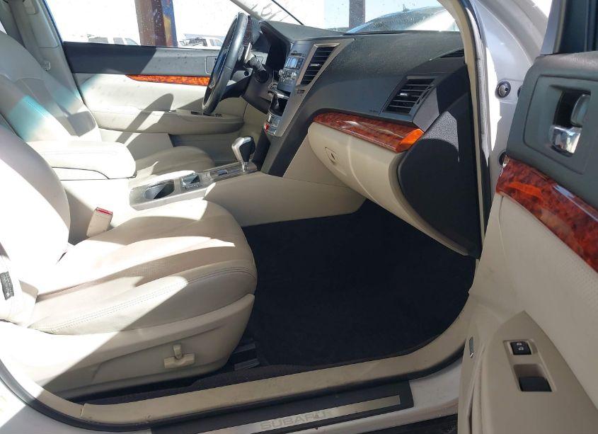 Photo 5 of 2010 Subaru Outback 2.5I LIMITED (VIN 4S4BRBKC6A3368518)