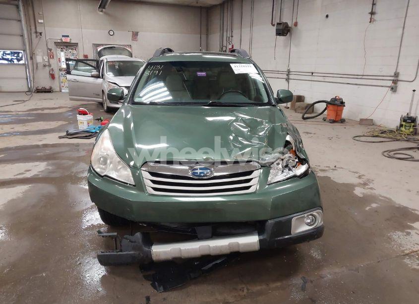 Photo 13 of 2010 Subaru Outback 2.5I LIMITED (VIN 4S4BRBKC6A3372097)