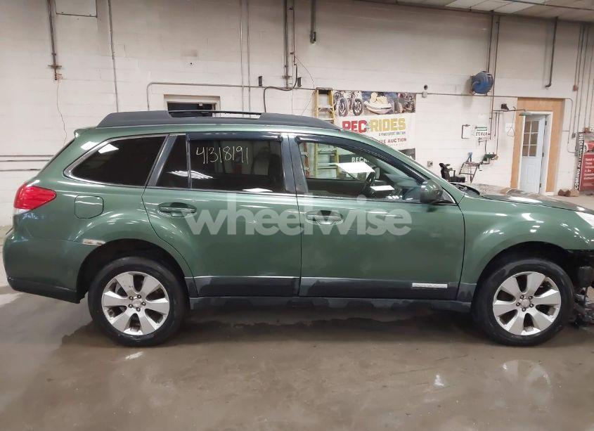 Photo 14 of 2010 Subaru Outback 2.5I LIMITED (VIN 4S4BRBKC6A3372097)