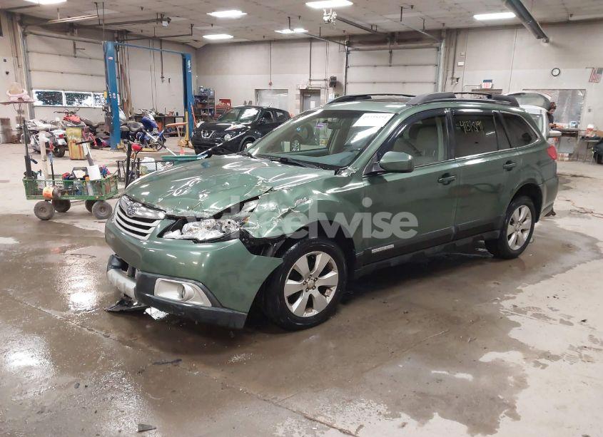 Photo 2 of 2010 Subaru Outback 2.5I LIMITED (VIN 4S4BRBKC6A3372097)