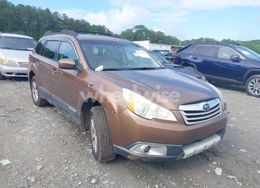 2011 Subaru Outback 2.5I LIMITED (VIN 4S4BRBKC6B3335858) main photo
