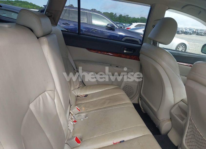 Photo 8 of 2011 Subaru Outback 2.5I LIMITED (VIN 4S4BRBKC6B3335858)