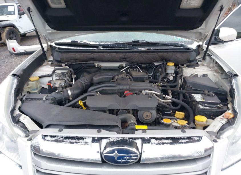 Photo 10 of 2013 Subaru Outback 2.5I LIMITED (VIN 4S4BRBKC6D3278984)