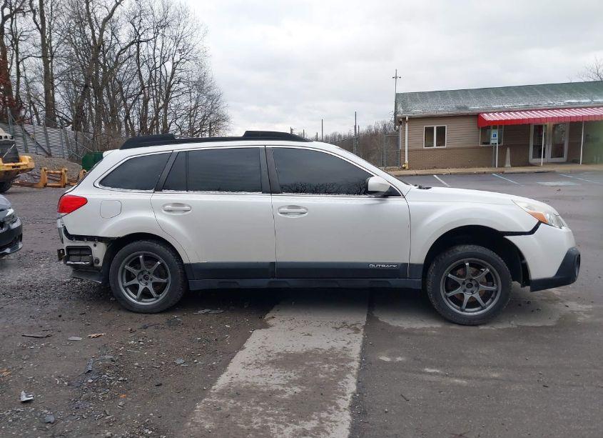 Photo 14 of 2013 Subaru Outback 2.5I LIMITED (VIN 4S4BRBKC6D3278984)