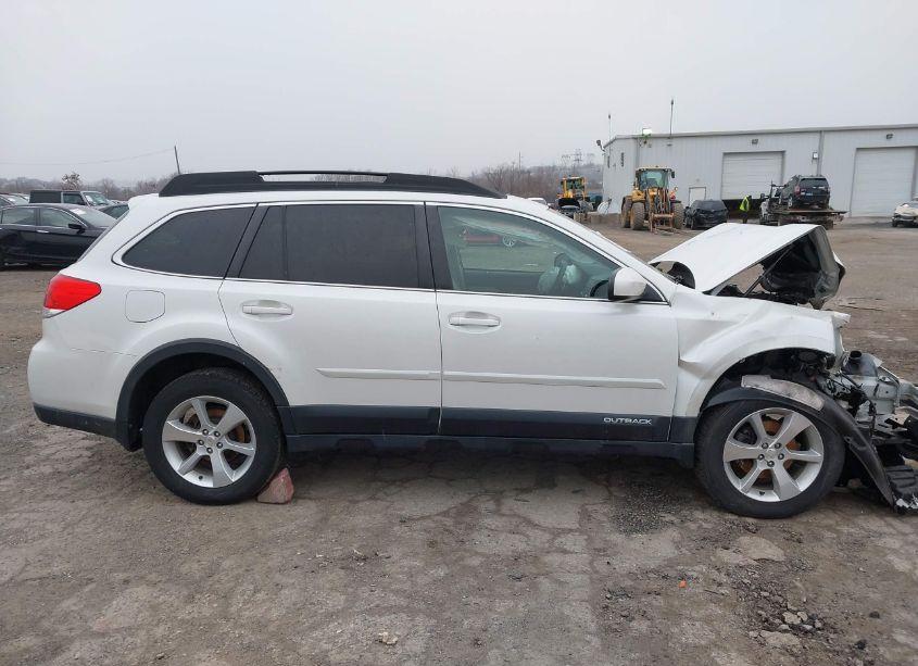 Photo 13 of 2013 Subaru Outback 2.5I LIMITED (VIN 4S4BRBKC6D3281271)