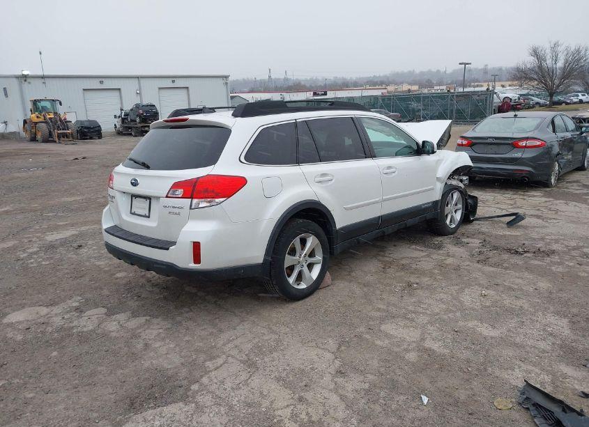 Photo 4 of 2013 Subaru Outback 2.5I LIMITED (VIN 4S4BRBKC6D3281271)