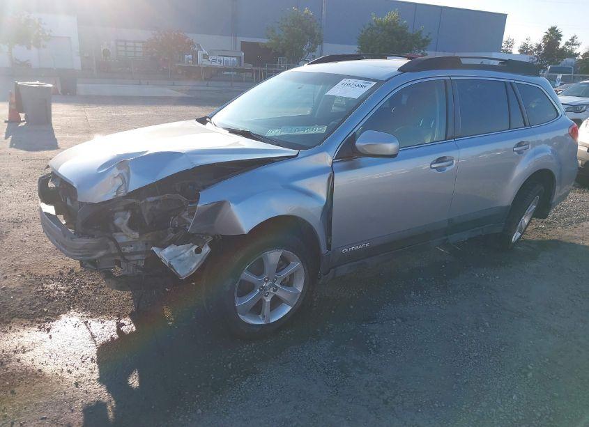 Photo 2 of 2013 Subaru Outback 2.5I LIMITED (VIN 4S4BRBKC7D3234945)