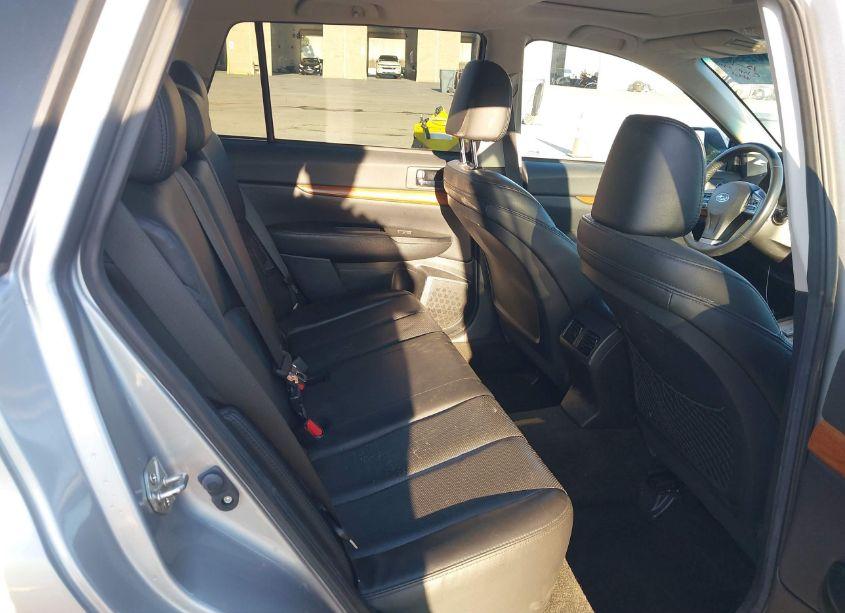 Photo 8 of 2013 Subaru Outback 2.5I LIMITED (VIN 4S4BRBKC7D3234945)