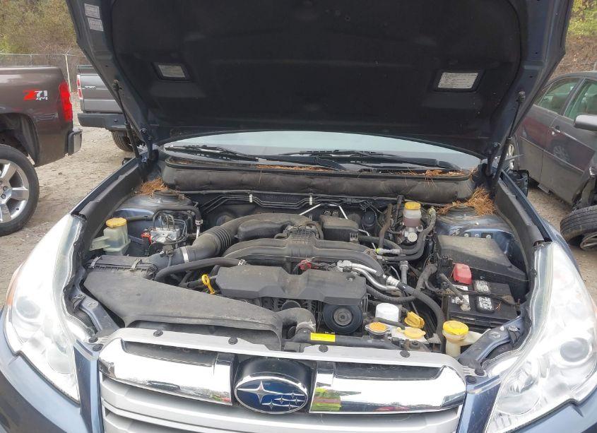 Photo 10 of 2013 Subaru Outback 2.5I LIMITED (VIN 4S4BRBKC7D3241880)