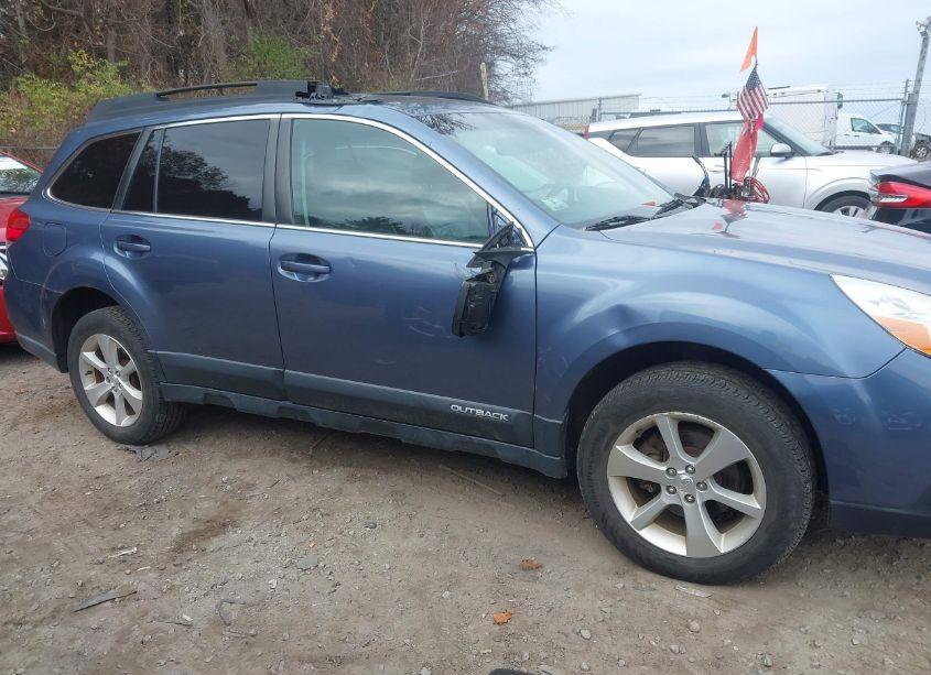 Photo 13 of 2013 Subaru Outback 2.5I LIMITED (VIN 4S4BRBKC7D3241880)