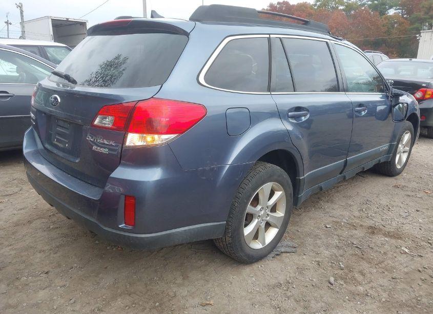 Photo 4 of 2013 Subaru Outback 2.5I LIMITED (VIN 4S4BRBKC7D3241880)