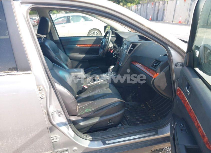 Photo 8 of 2010 Subaru Outback 2.5I LIMITED (VIN 4S4BRBKC8A3376829)