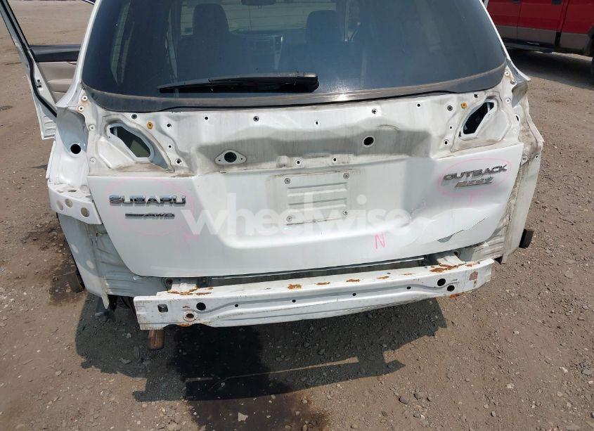 Photo 6 of 2013 Subaru Outback 2.5I LIMITED (VIN 4S4BRBKC8D3255643)