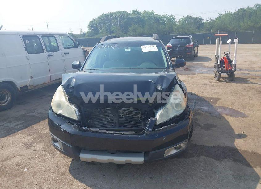 Photo 12 of 2010 Subaru Outback 2.5I LIMITED (VIN 4S4BRBKC9A3315070)