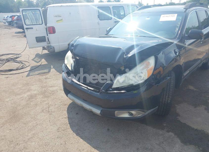 Photo 6 of 2010 Subaru Outback 2.5I LIMITED (VIN 4S4BRBKC9A3315070)