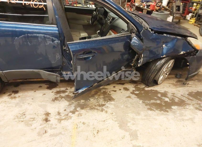 Photo 13 of 2011 Subaru Outback 2.5I LIMITED (VIN 4S4BRBKC9B3333506)