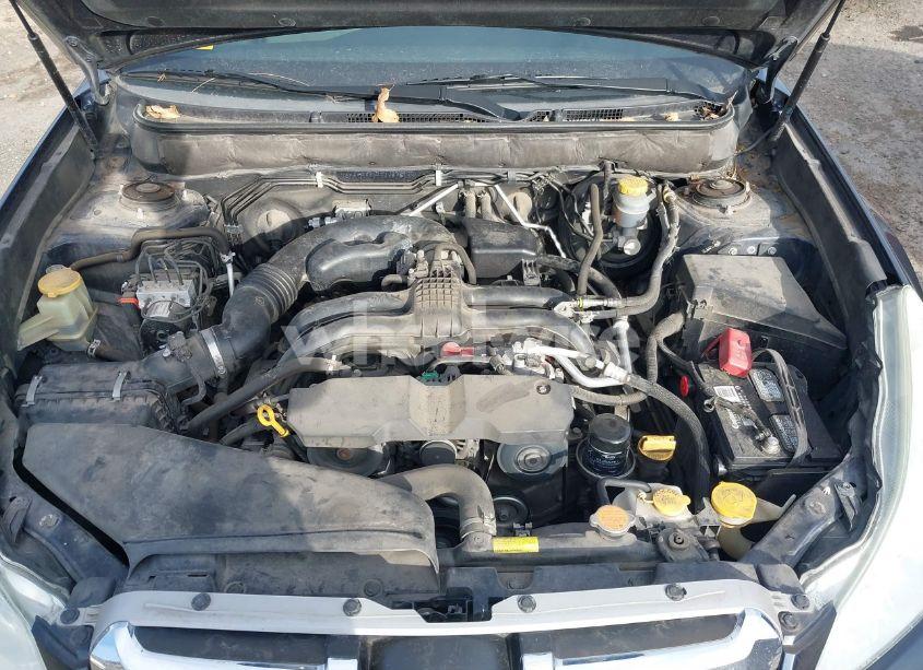 Photo 10 of 2013 Subaru Outback 2.5I LIMITED (VIN 4S4BRBKC9D3287419)