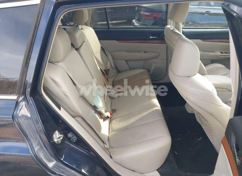 Photo 8 of 2013 Subaru Outback 2.5I LIMITED (VIN 4S4BRBKC9D3287419)