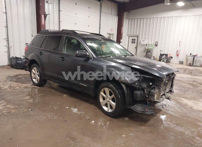 2013 Subaru Outback 2.5I LIMITED (VIN 4S4BRBKC9D3294841) main photo