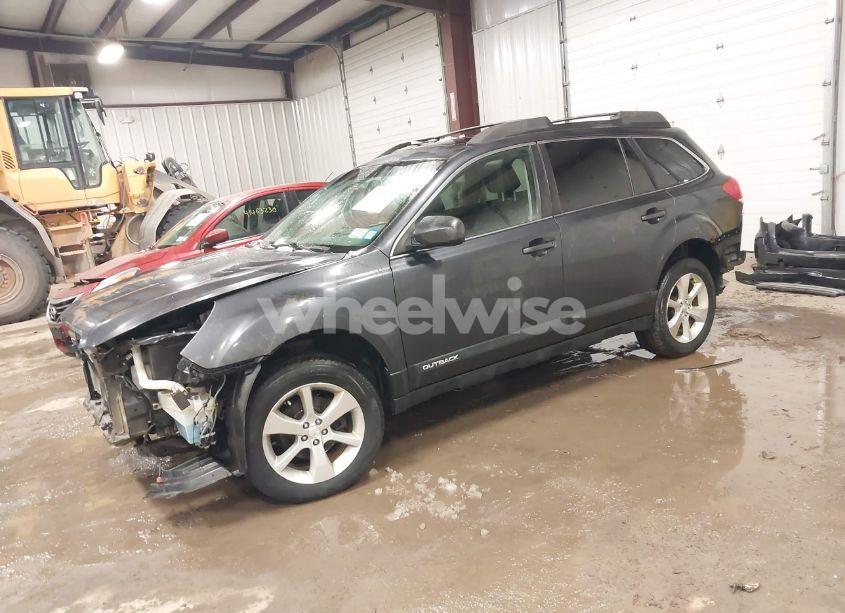 Photo 2 of 2013 Subaru Outback 2.5I LIMITED (VIN 4S4BRBKC9D3294841)