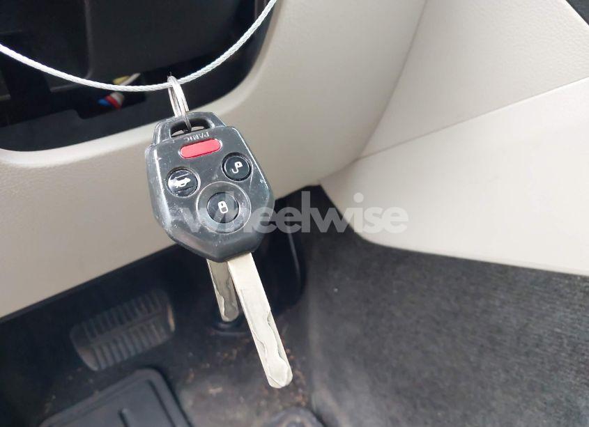 Photo 11 of 2013 Subaru Outback 2.5I LIMITED (VIN 4S4BRBKC9D3295312)