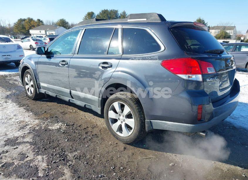 Photo 3 of 2010 Subaru Outback 2.5I LIMITED (VIN 4S4BRBKCXA3319306)