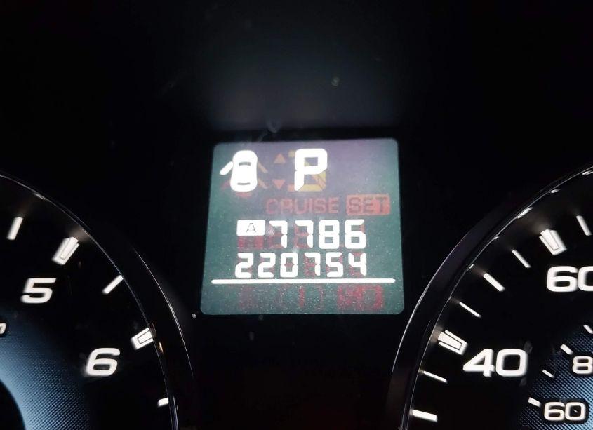 Photo 7 of 2010 Subaru Outback 2.5I LIMITED (VIN 4S4BRBKCXA3329222)