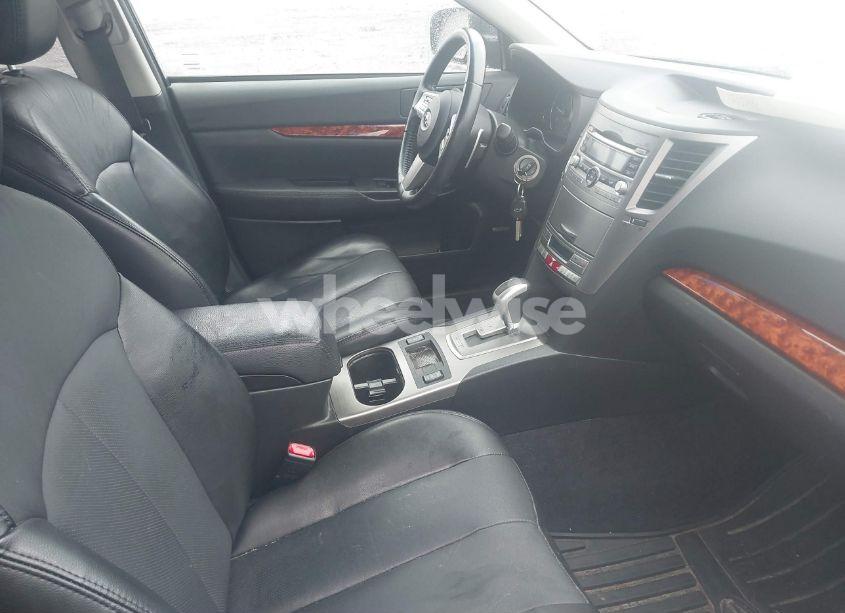 Photo 5 of 2010 Subaru Outback 2.5I LIMITED (VIN 4S4BRBKCXA3345386)