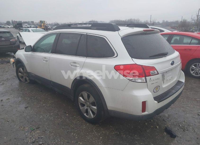 Photo 3 of 2011 Subaru Outback 2.5I LIMITED (VIN 4S4BRBKCXB3358026)