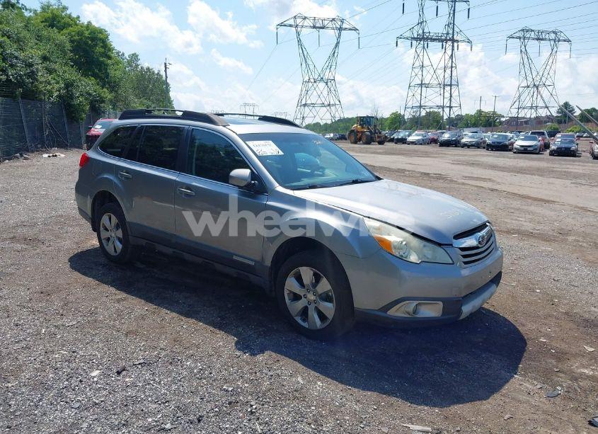 2011 Subaru Outback 2.5I LIMITED (VIN 4S4BRBKCXB3362111) main photo