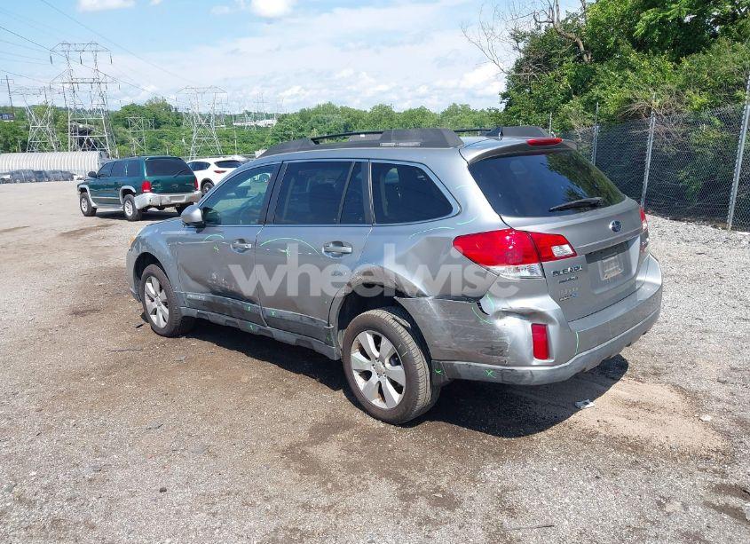 Photo 3 of 2011 Subaru Outback 2.5I LIMITED (VIN 4S4BRBKCXB3362111)