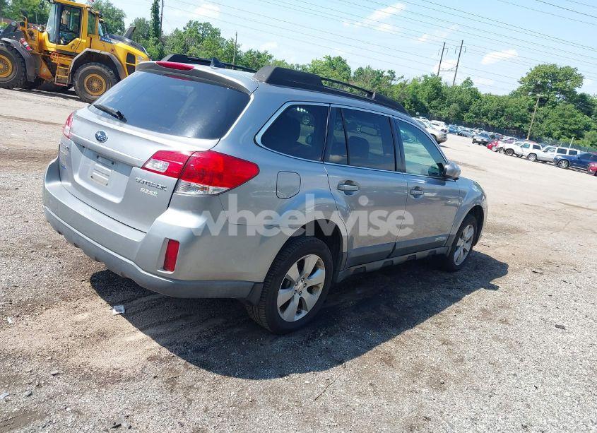Photo 4 of 2011 Subaru Outback 2.5I LIMITED (VIN 4S4BRBKCXB3362111)