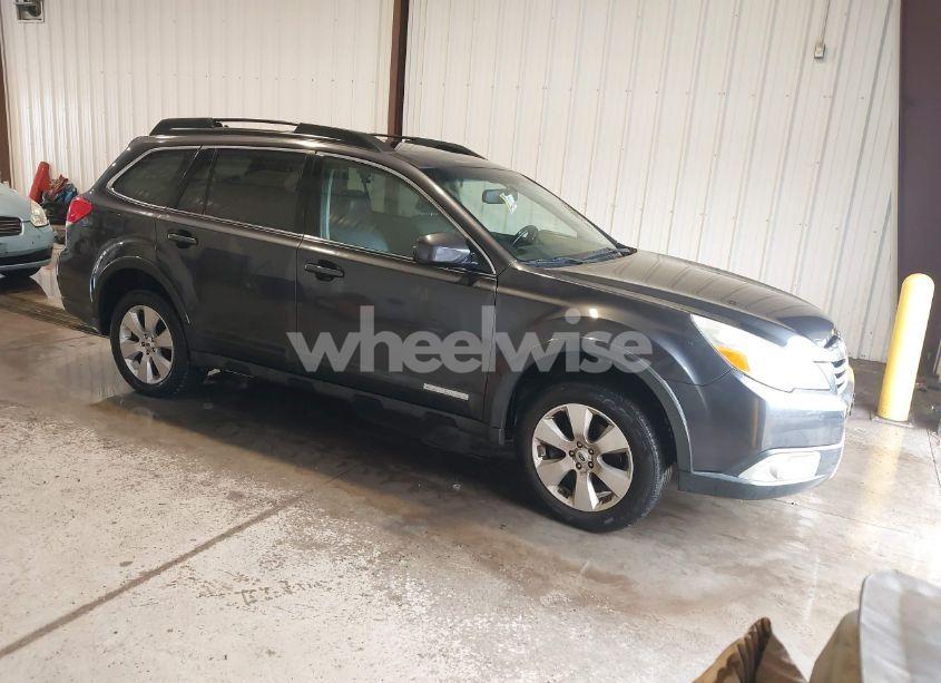 2012 Subaru Outback 2.5I LIMITED (VIN 4S4BRBKCXC3213540) main photo