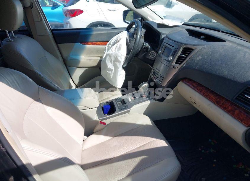 Photo 5 of 2012 Subaru Outback 2.5I LIMITED (VIN 4S4BRBKCXC3288142)