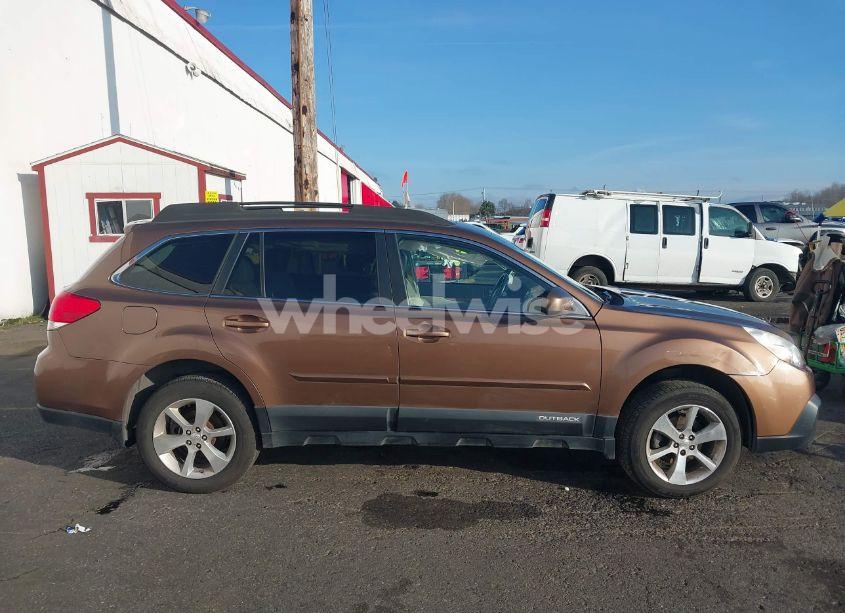 Photo 13 of 2013 Subaru Outback 2.5I LIMITED (VIN 4S4BRBKCXD3234356)