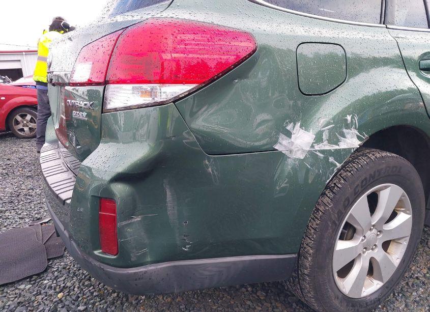 Photo 17 of 2010 Subaru Outback 2.5I LIMITED (VIN 4S4BRBLC0A3362583)